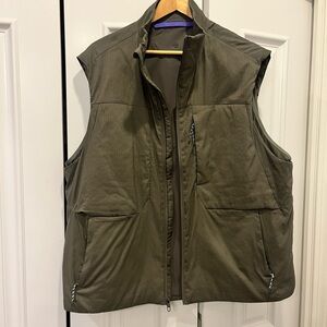 Lululemon Insulated Hiking Vest in olive green